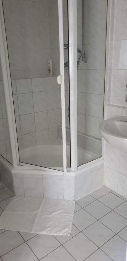 Hotel Kriftelerhof Екстер'єр фото